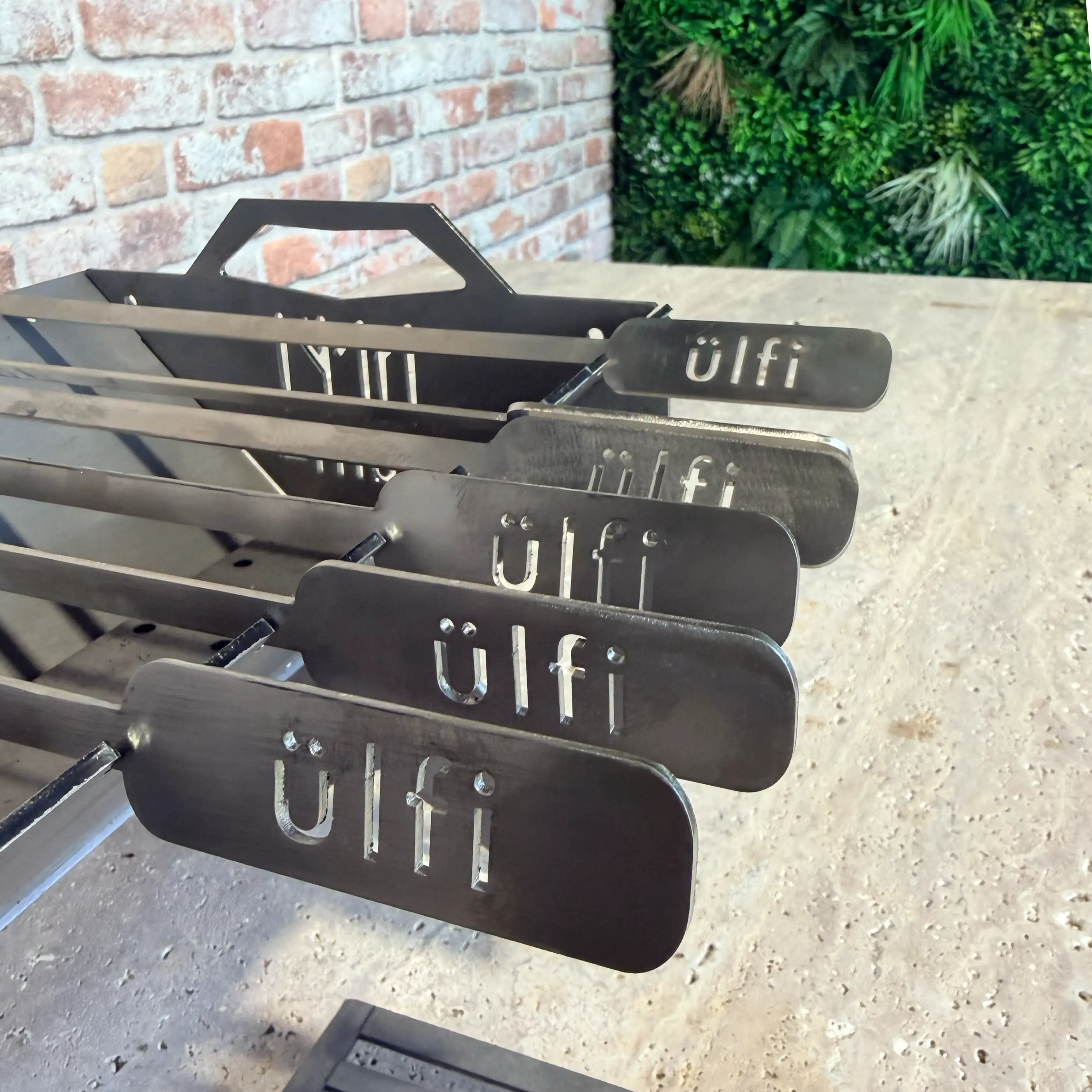 SKOLL LOW – SET BROCHETTES