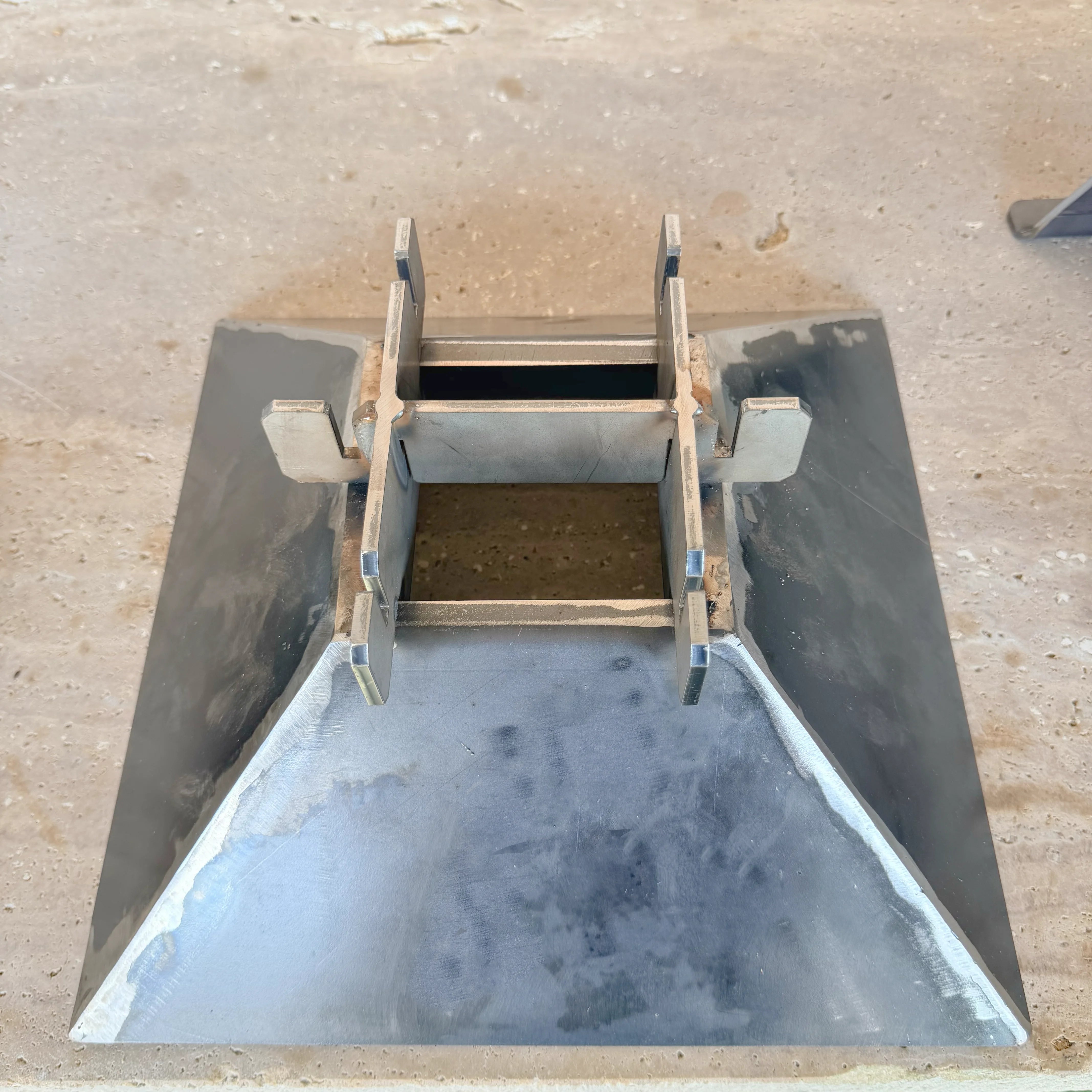 Grille Rocket Stove Ülfi Magma
