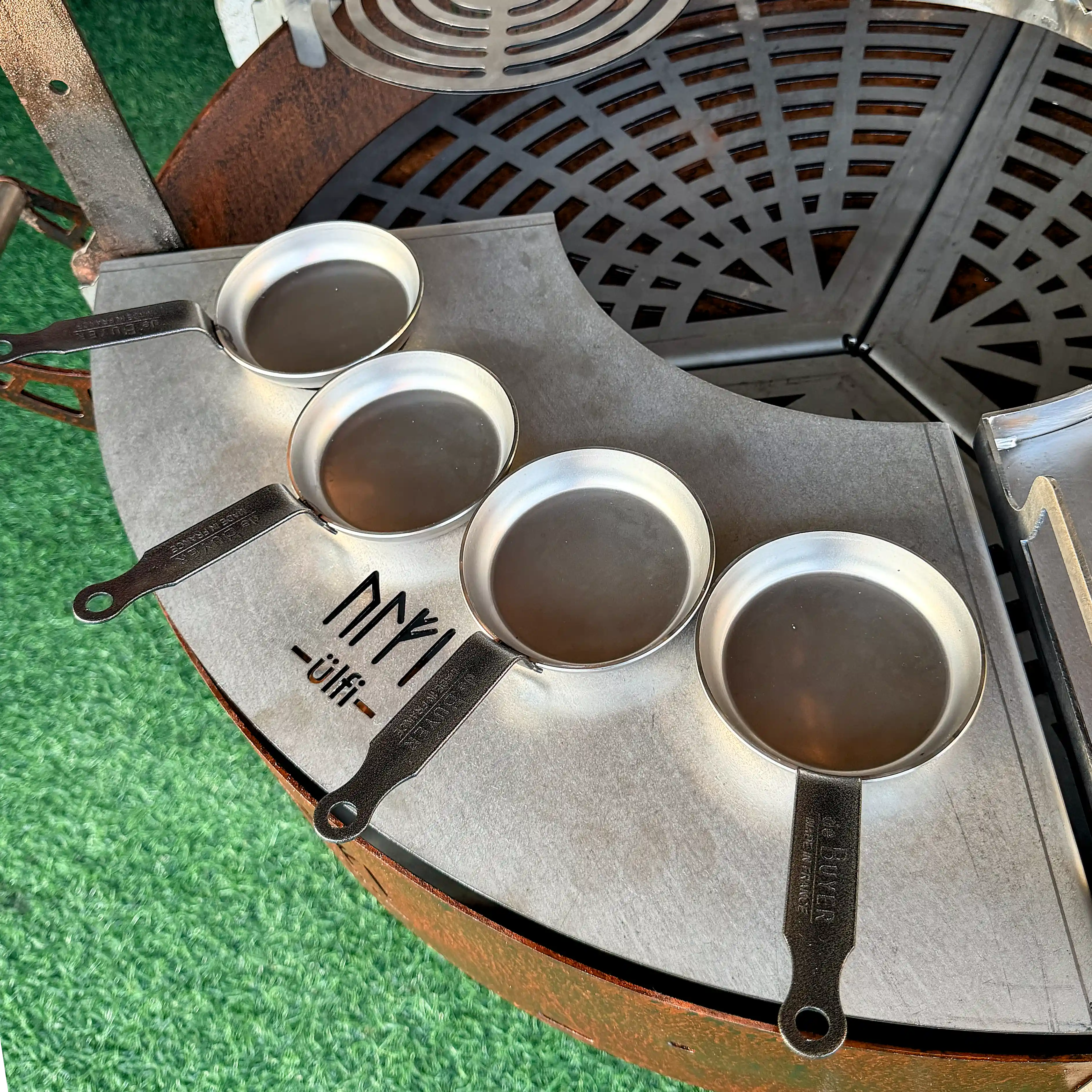 Raclette and blinis pan holder El Fuego